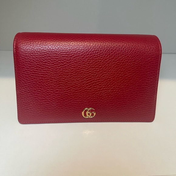Gucci Marmont Wallet on Chain Bag. Almost New! - Picture 2 of 14
